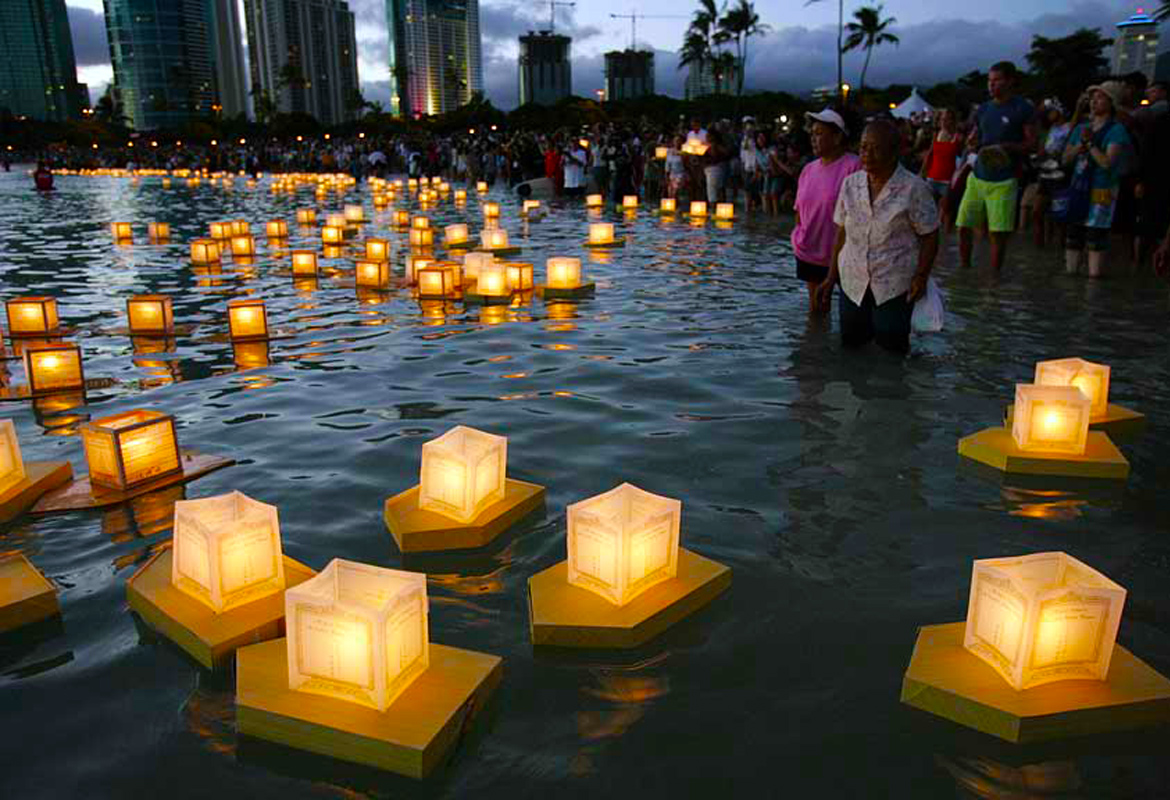 Celebrating Memorial Day at the 2018 Lantern Floating Hawaii Ceremony
